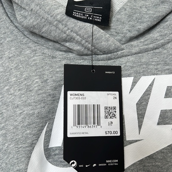 Your favorite hoodie dresses up with a vintage twist in this dress from Nike - Picture 8 of 8